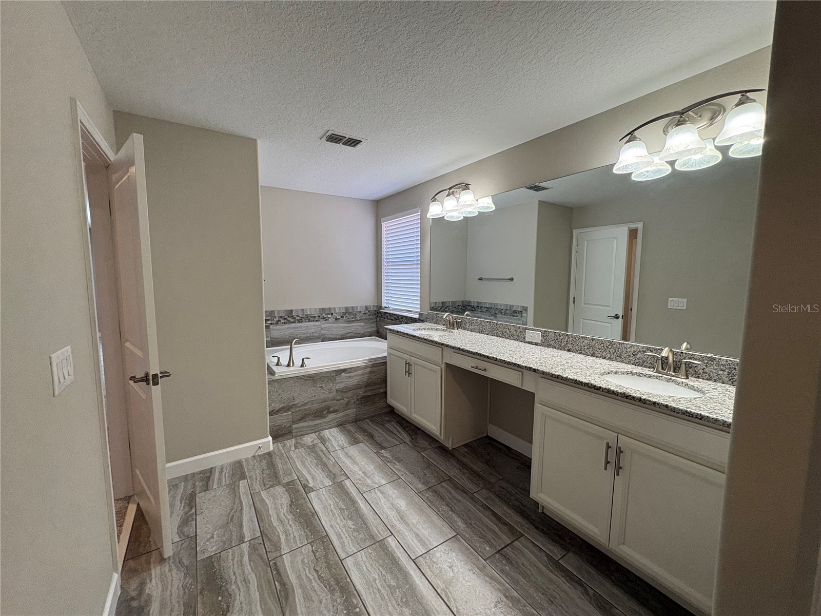 5408 Solterra Circle Davenport FL 33837 P4938770 image29