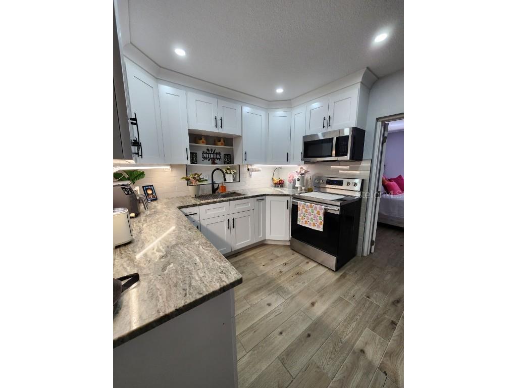 5409 18th Street Boulevard E Bradenton FL 34203 A4675668 image7