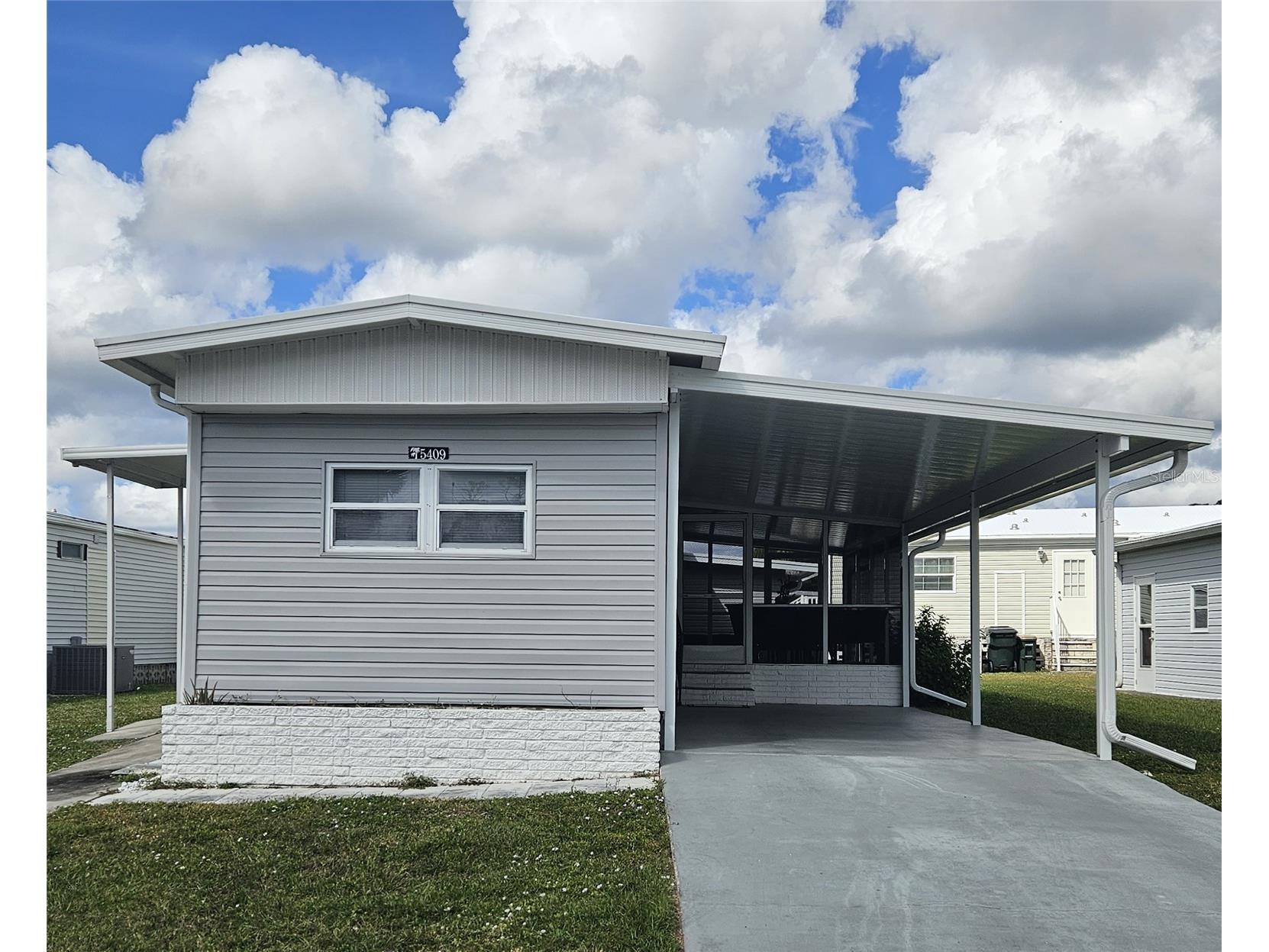 5409 Holiday Park Boulevard North Port FL 34287 C7519853 image1