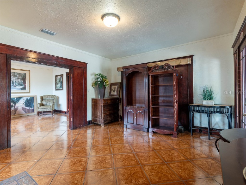 5409 N Florida Avenue Tampa FL 33604 TB8429683 image10