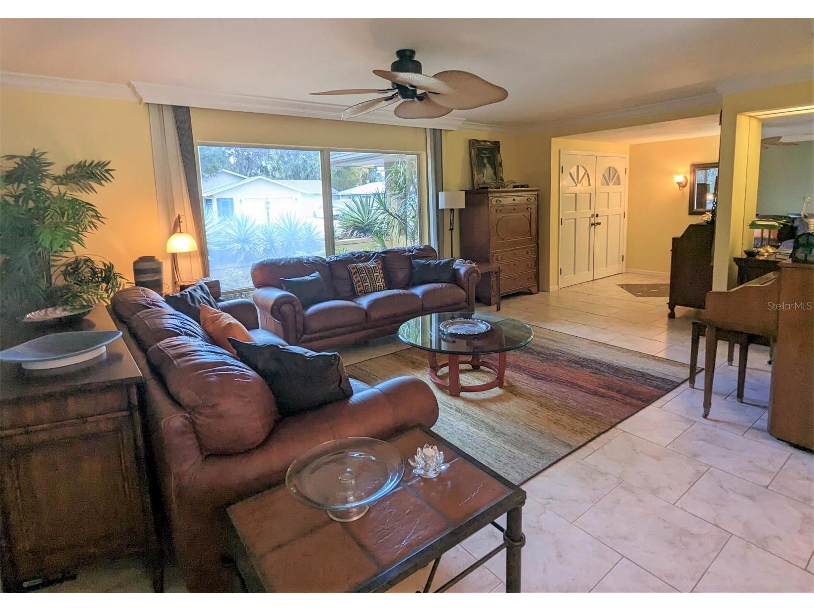 5409 Palm Aire Drive Sarasota FL 34243 A4676777 image3