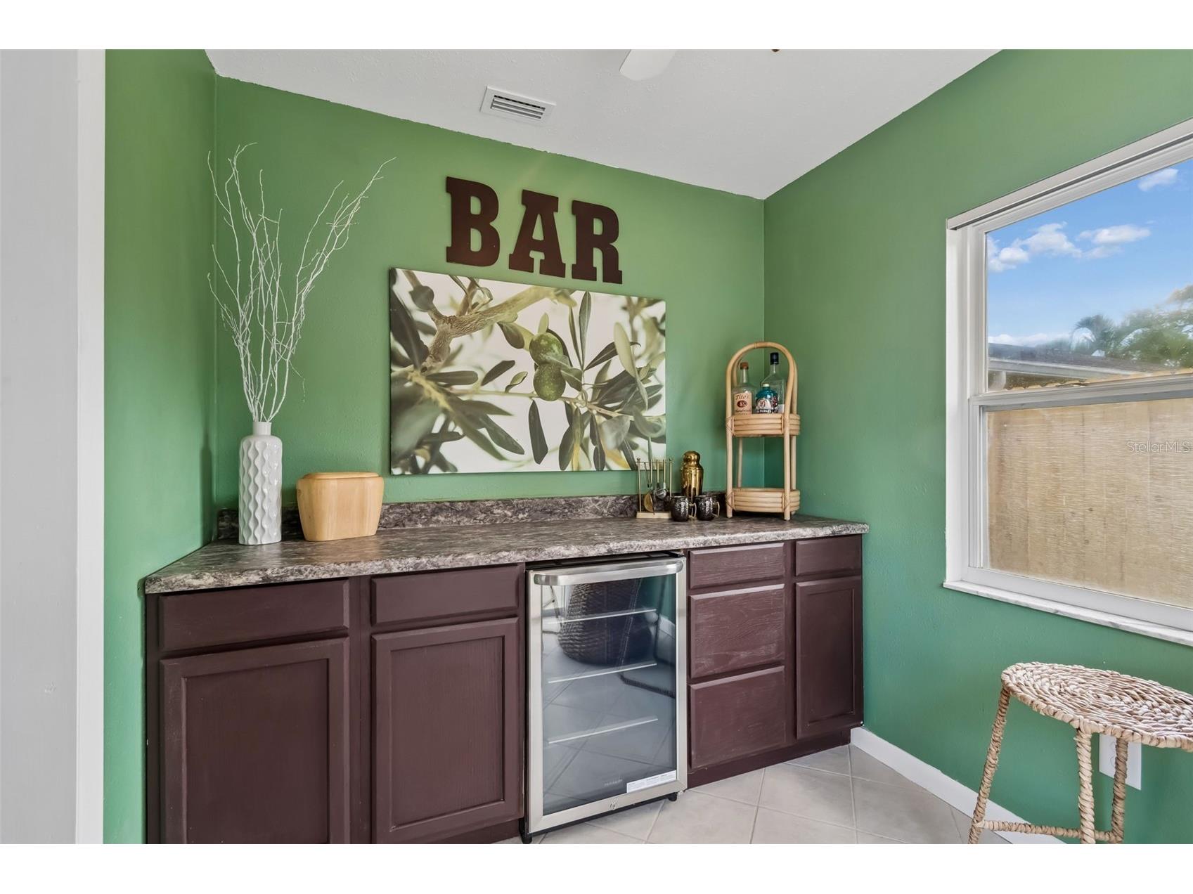 541 5th Street SE Largo FL 33771 TB8485591 image12