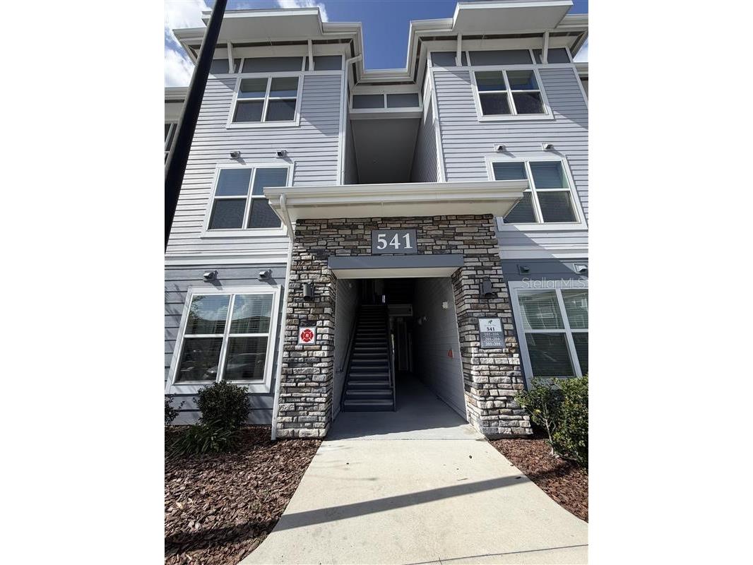 541 Academy Drive #204 Kissimmee FL 34744 O6396542 image1