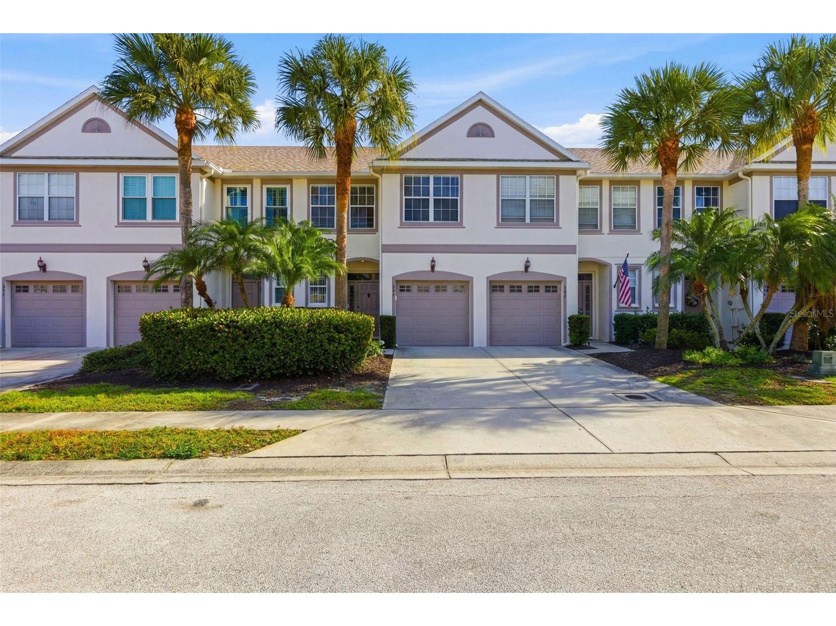 541 Black Lion Drive NE Saint Petersburg FL 33716 TB8466935 image1