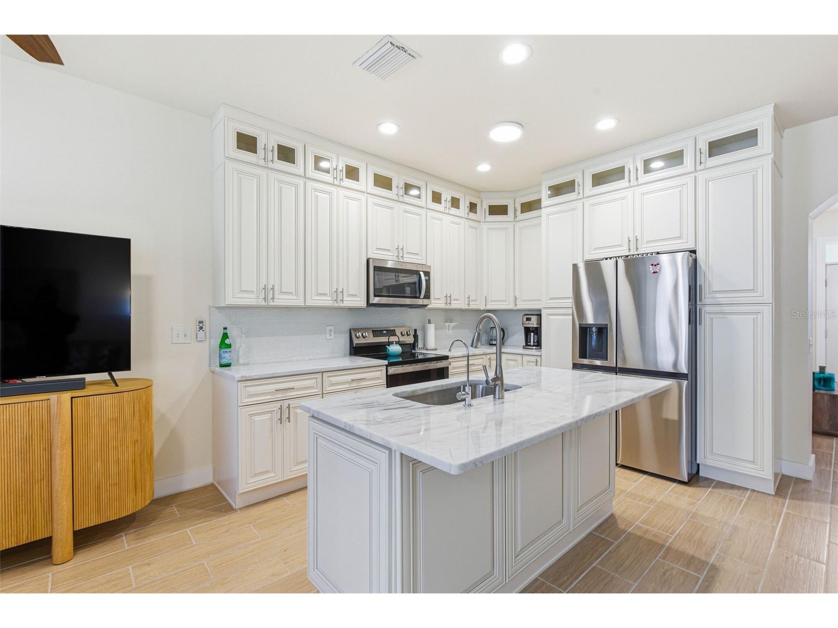 541 Black Lion Drive NE Saint Petersburg FL 33716 TB8466935 image6