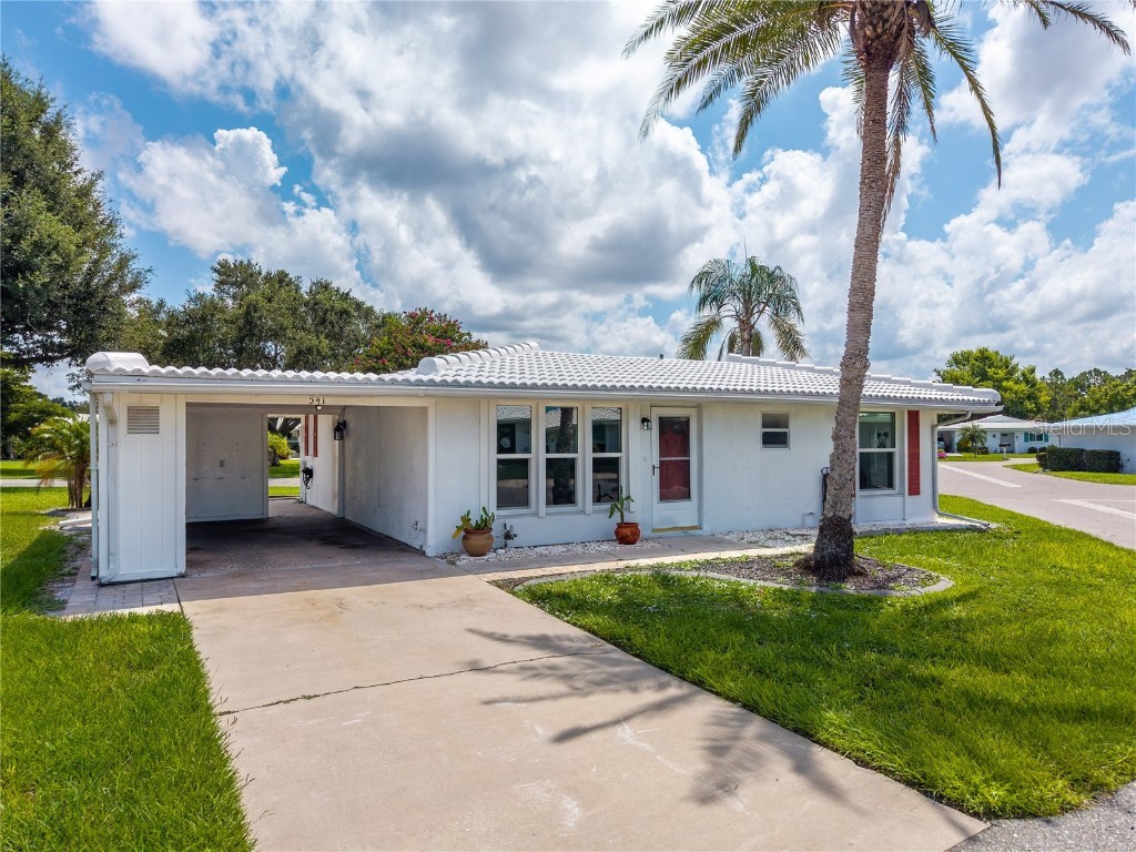 541 Circlewood Drive #R9 Venice FL 34293 N6139938 image4