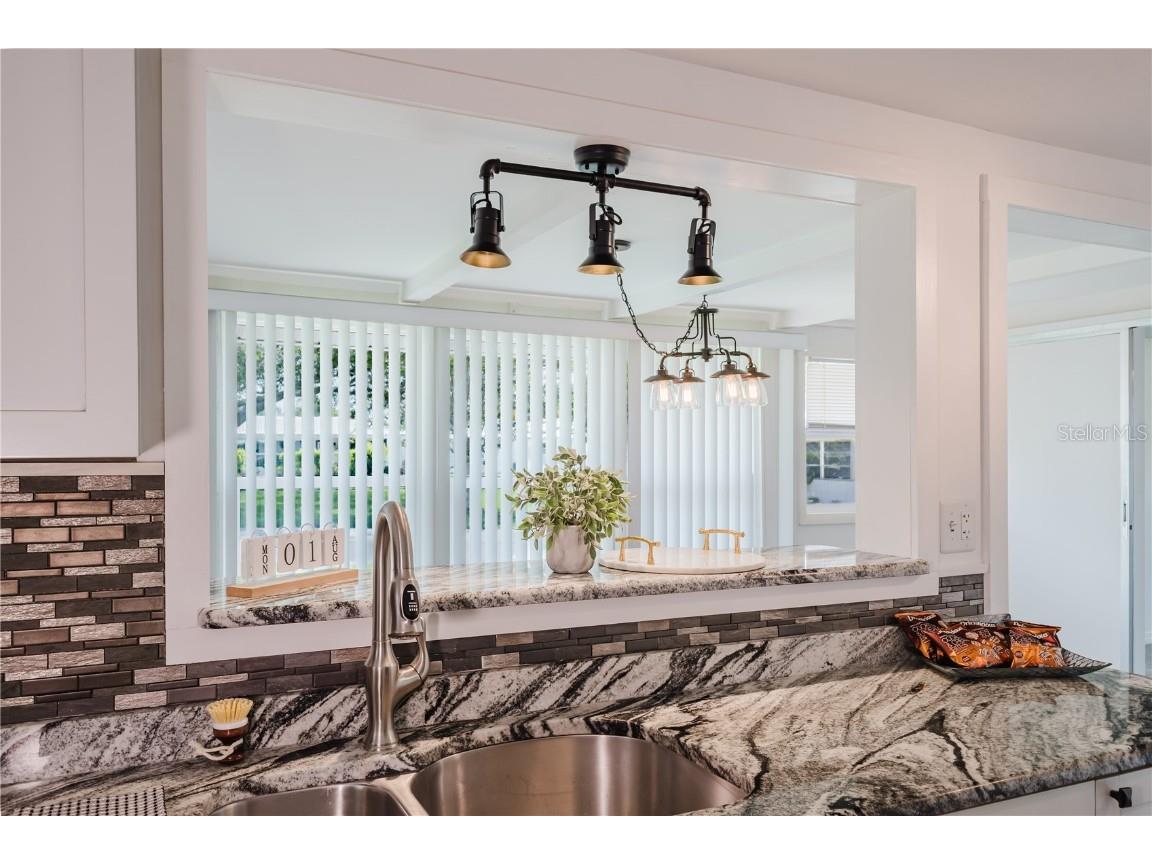 541 Circlewood Drive #R9 Venice FL 34293 N6139938 image7