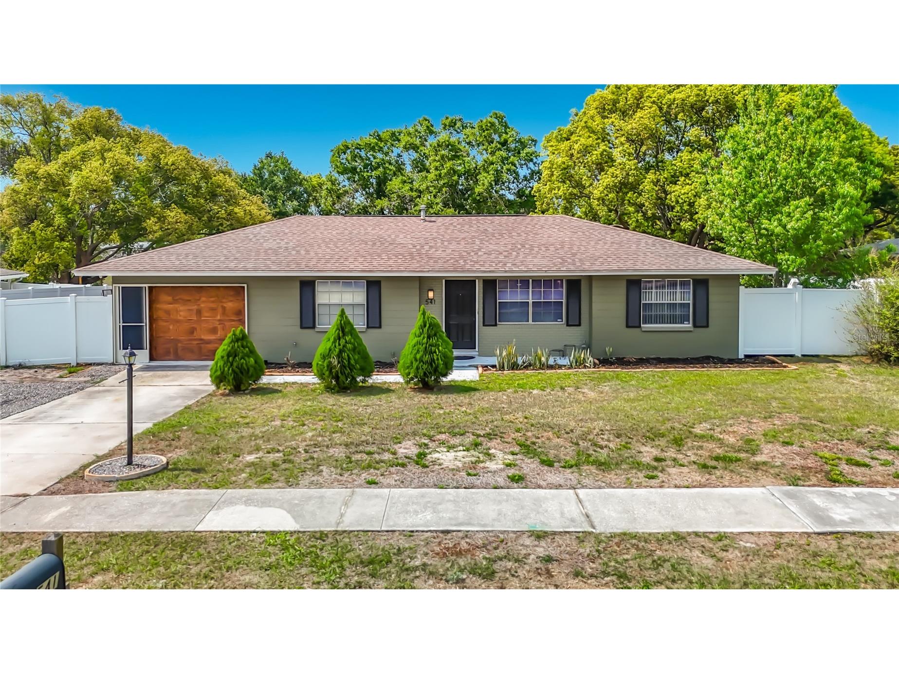 541 Edgehill Avenue Spring Hill FL 34606 W7884309 image1