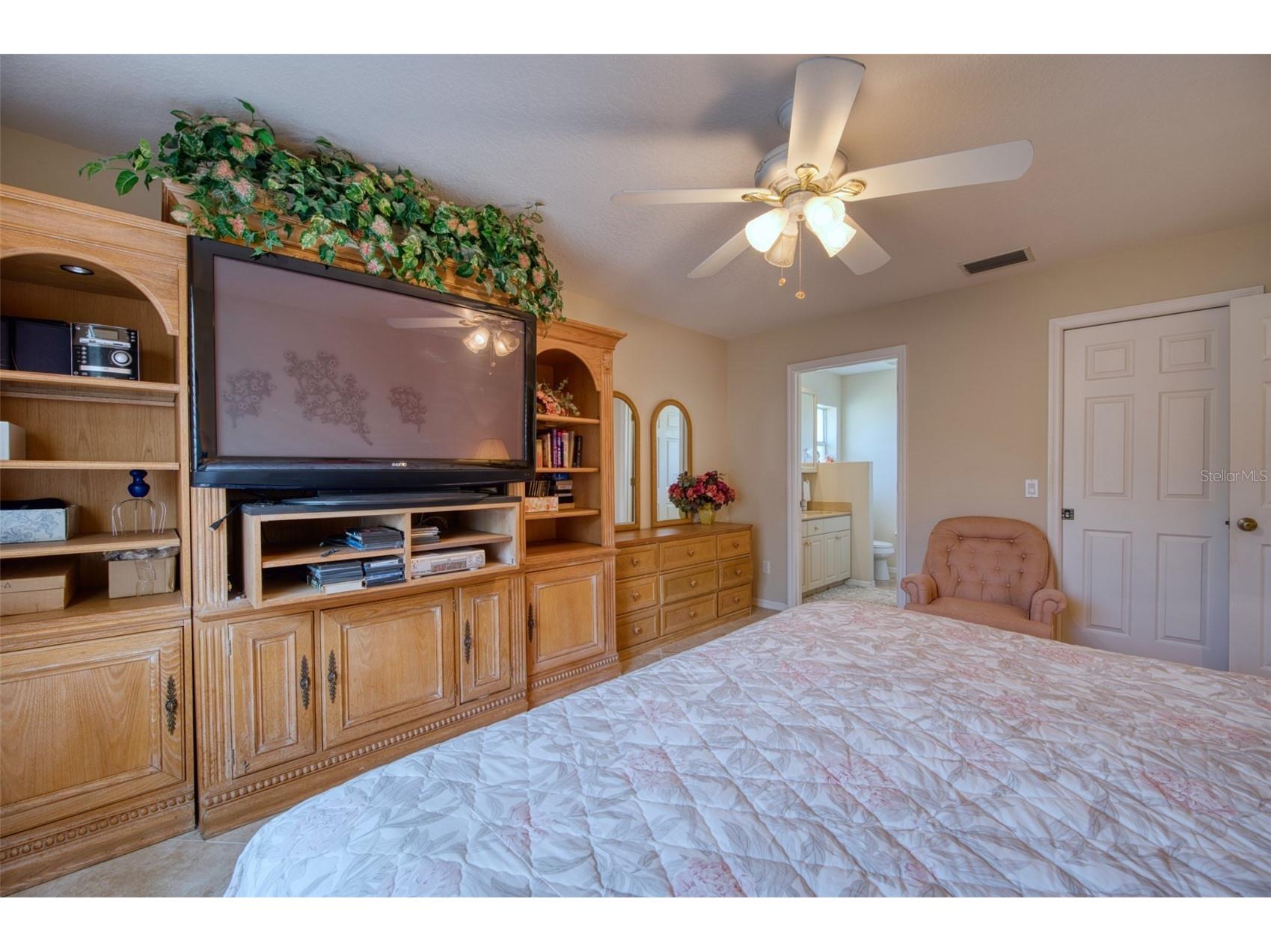 541 Falkland Road Venice FL 34293 A4692658 image8