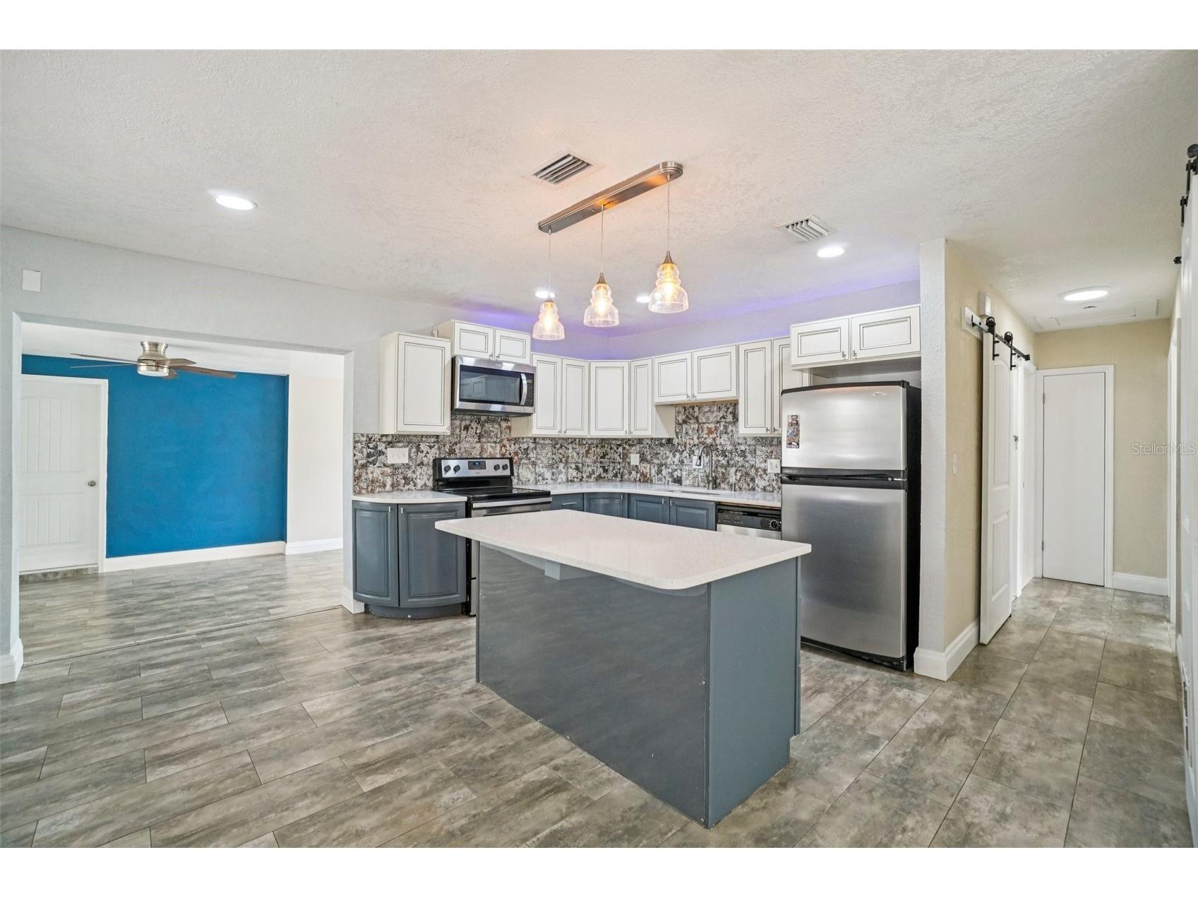 541 Firefly Lane Apollo Beach FL 33572 TB8493808 image11