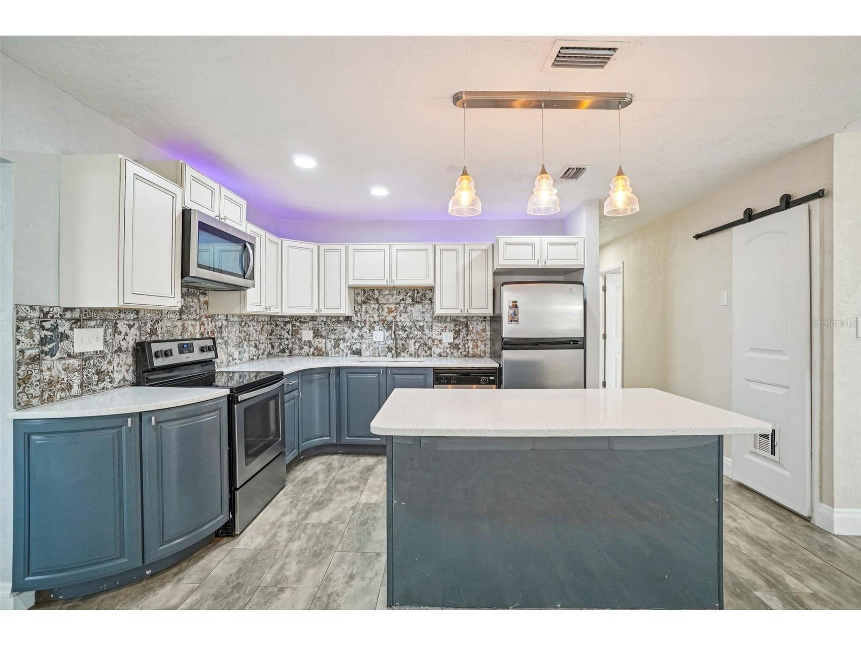 541 Firefly Lane Apollo Beach FL 33572 TB8493808 image8
