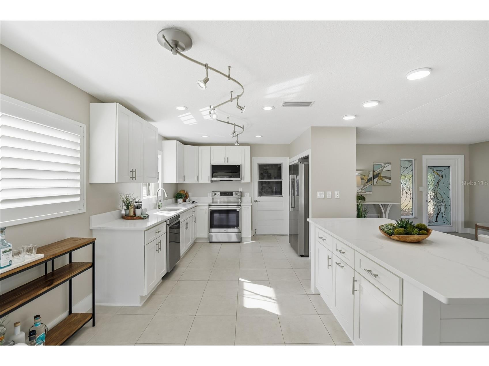 541 Lillian Drive Madeira Beach FL 33708 - BOCA CIEGA BAY TB8477517 image10