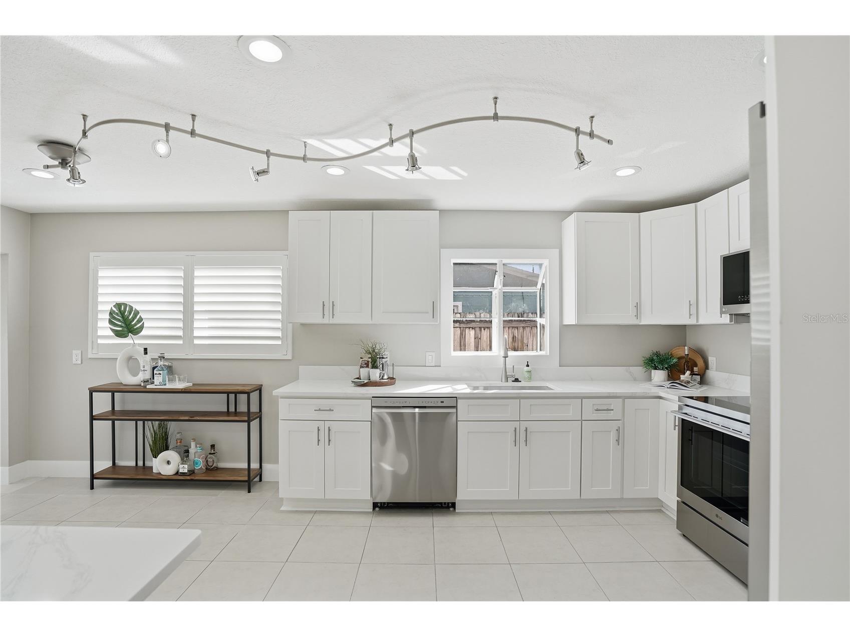 541 Lillian Drive Madeira Beach FL 33708 - BOCA CIEGA BAY TB8477517 image11