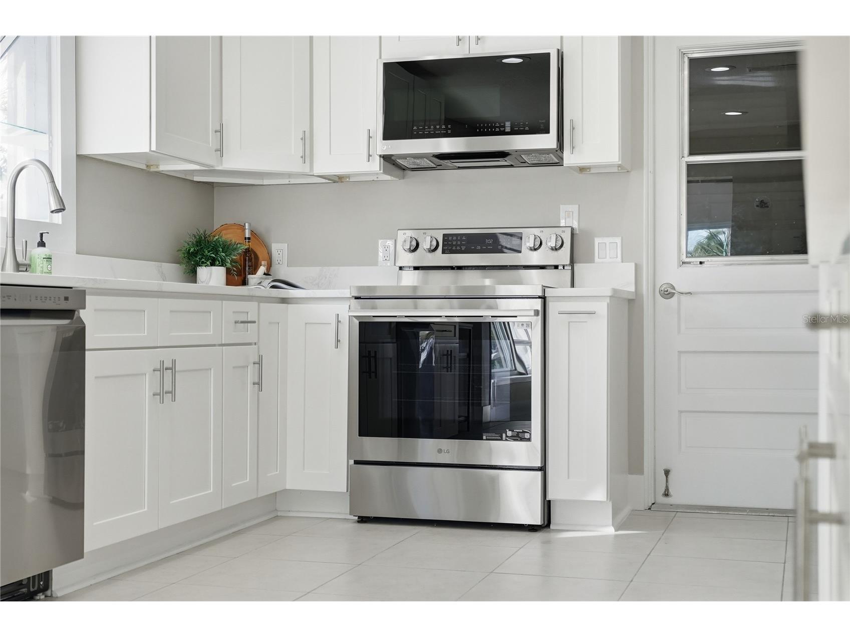 541 Lillian Drive Madeira Beach FL 33708 - BOCA CIEGA BAY TB8477517 image13