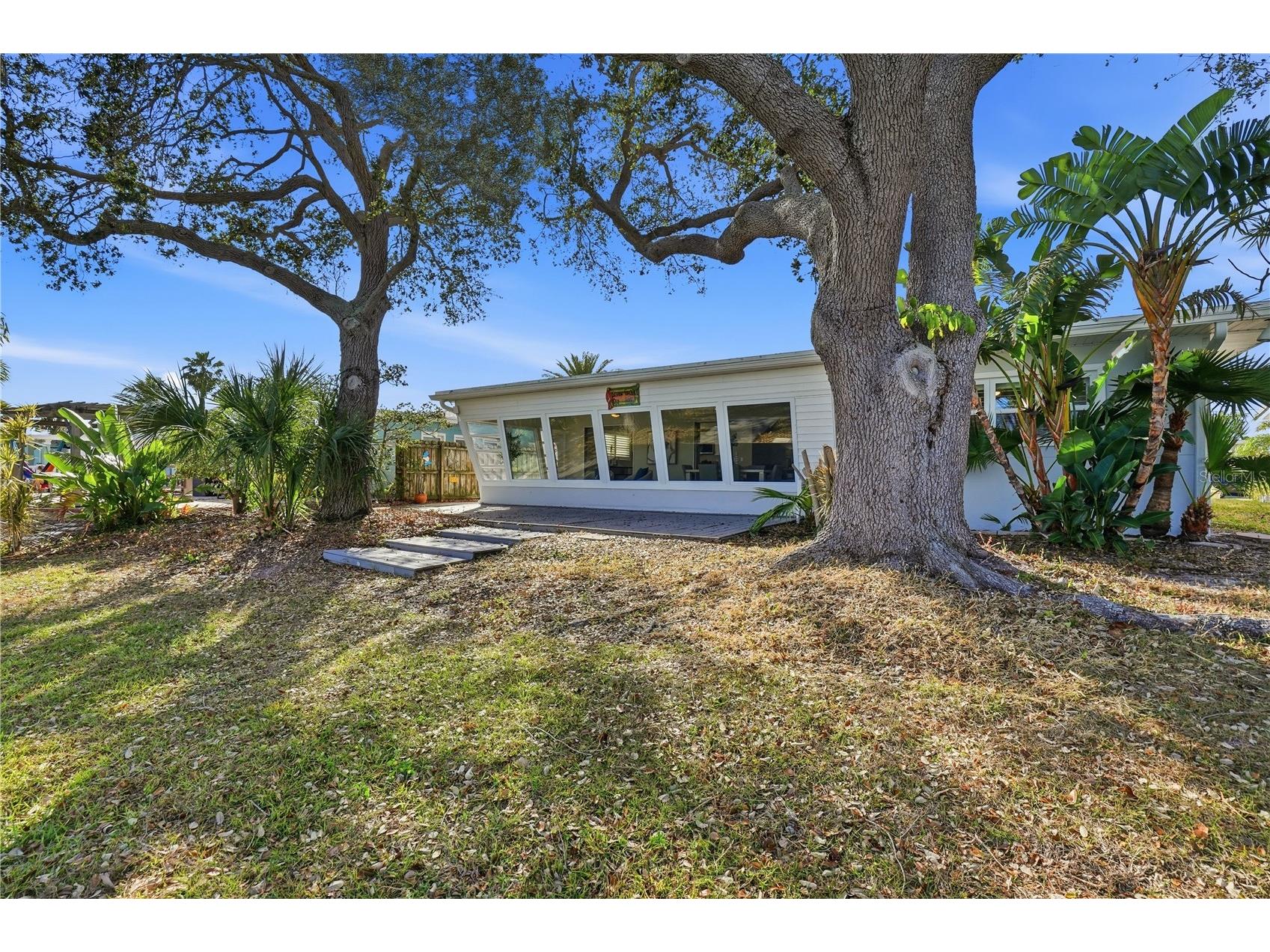 541 Lillian Drive Madeira Beach FL 33708 - BOCA CIEGA BAY TB8477517 image30