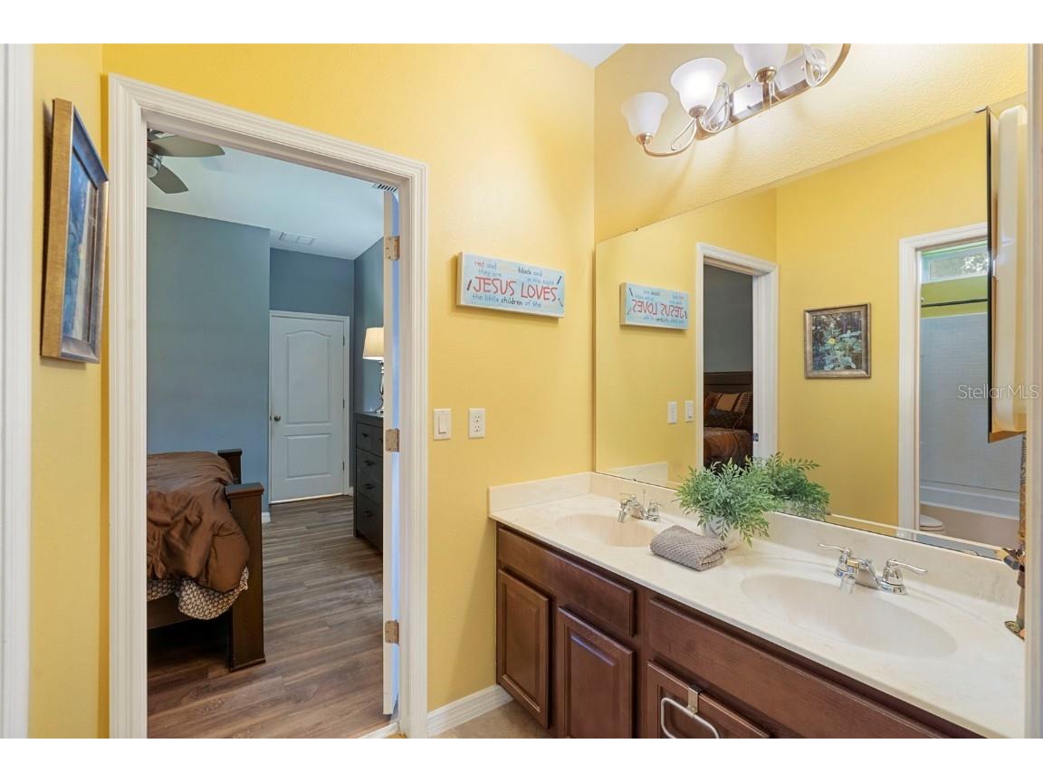 541 Morgan Wood Drive Deland FL 32724 V4944534 image25