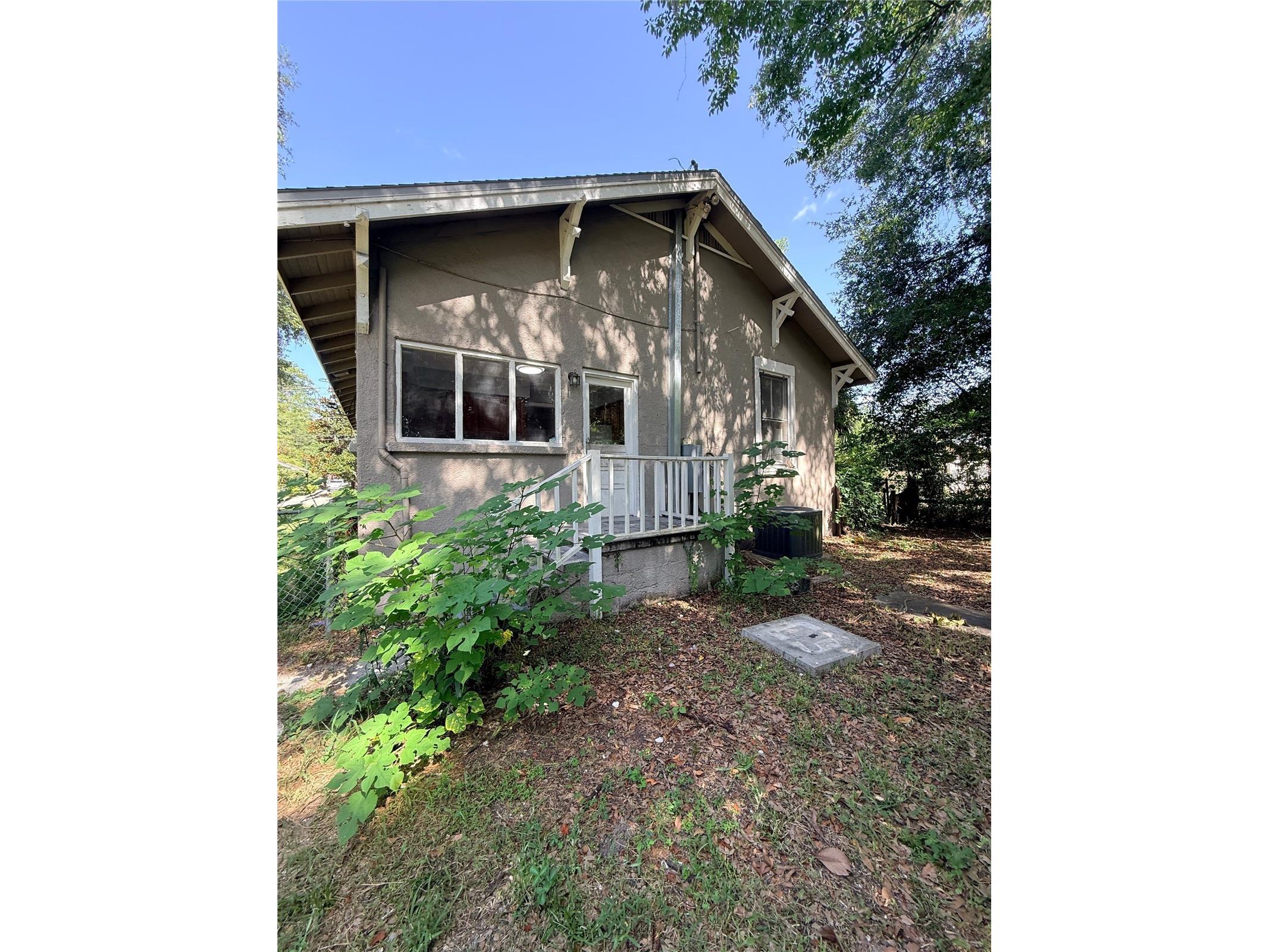 541 NE 11th Street Gainesville FL 32601 GC539332 image28