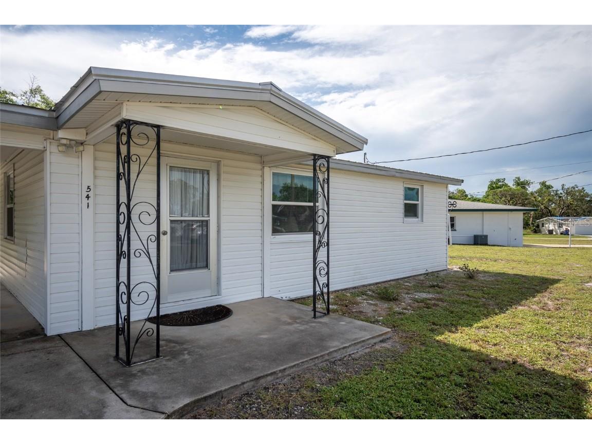 541 S Broadway Englewood FL 34223 D6131743 image1