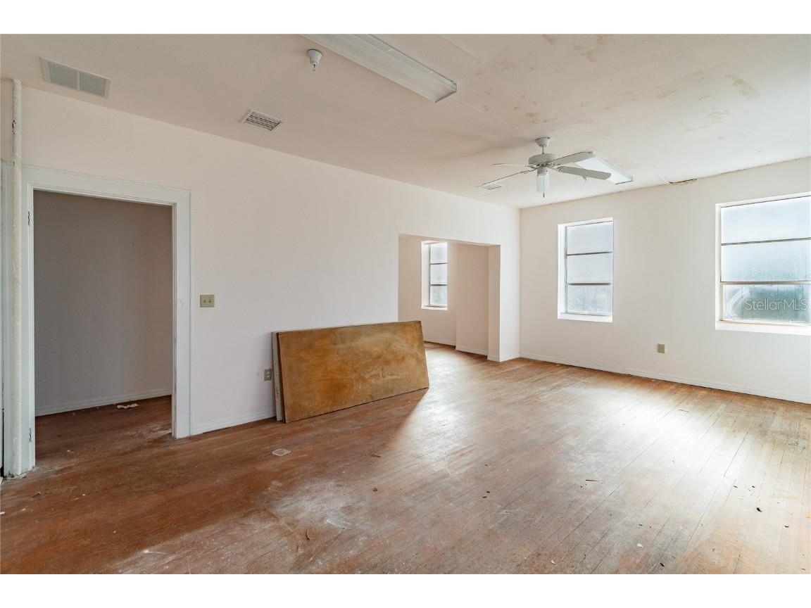 541 S Florida Avenue Lakeland FL 33801 TB8328654 image13