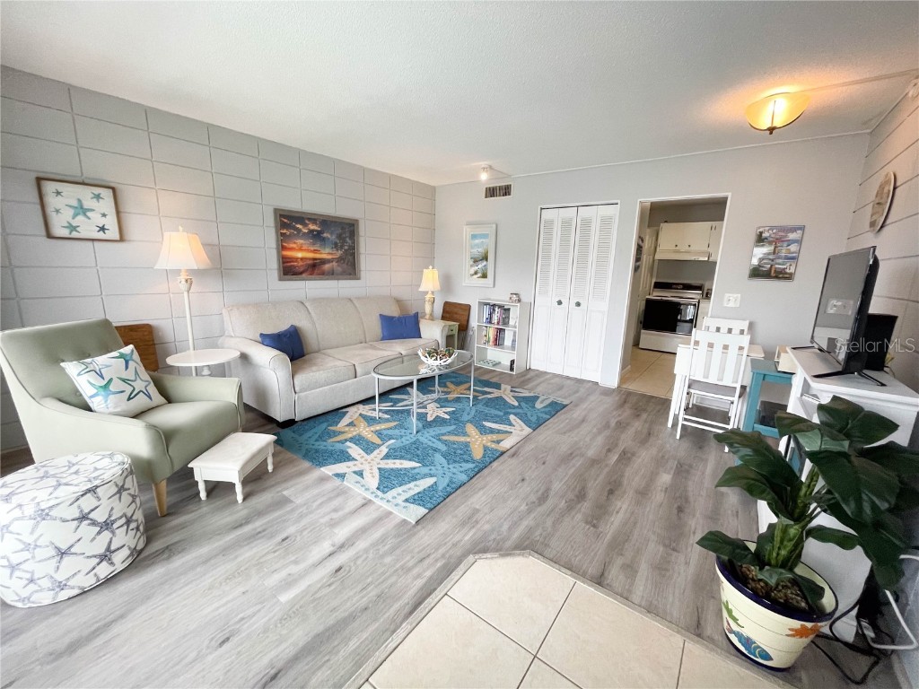 541 S Peninsula Avenue #A18 New Smyrna Beach FL 32169 NS1080381 image1