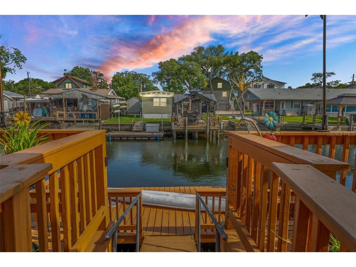 5410 Circle Drive Weeki Wachee FL 34607 T3517775 image1