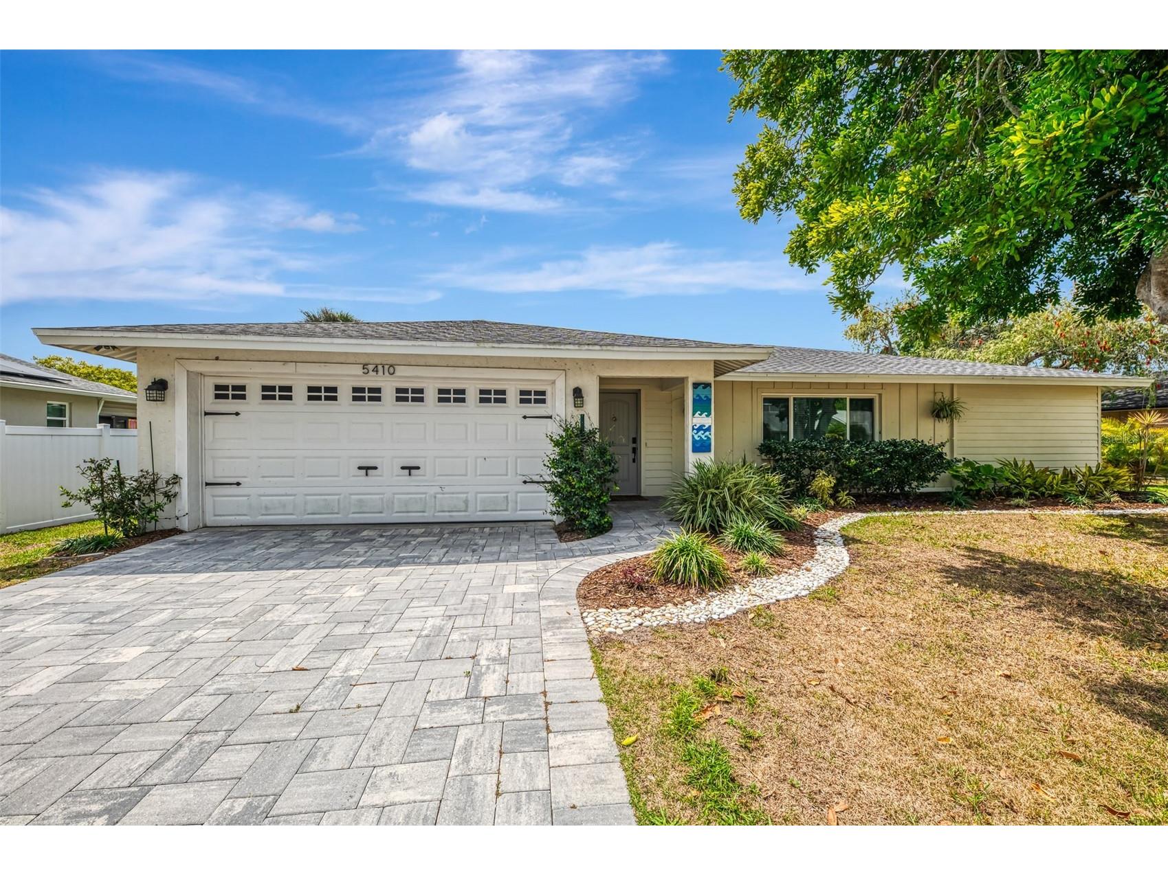5410 Creeping Hammock Drive Sarasota FL 34231 A4687661 image2