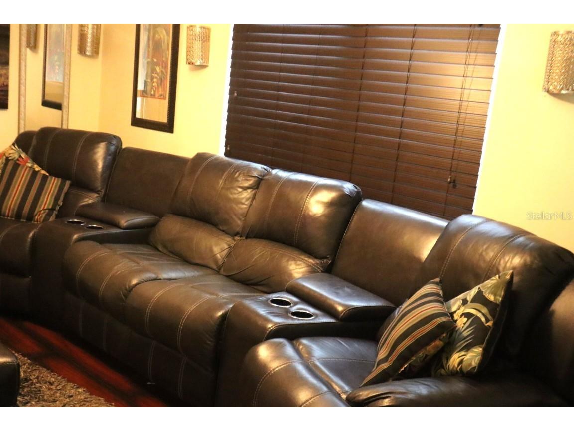 5410 Old Oak Tree Dr Orlando FL 32808 O6337640 image18