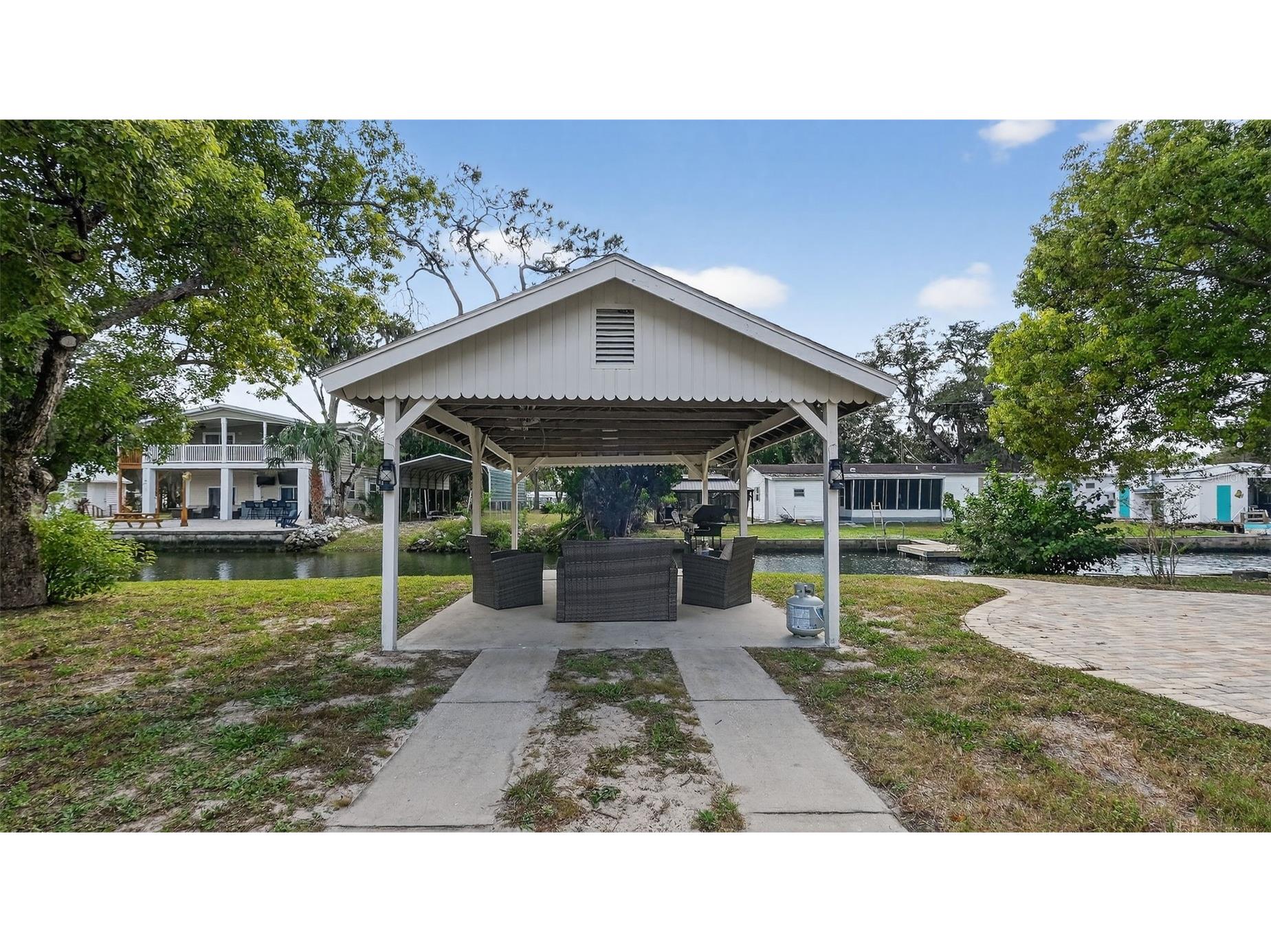 5411 Teal Drive Weeki Wachee FL 34607 - CANAL TO WEEKI WACHEE RIVER W7882168 image36