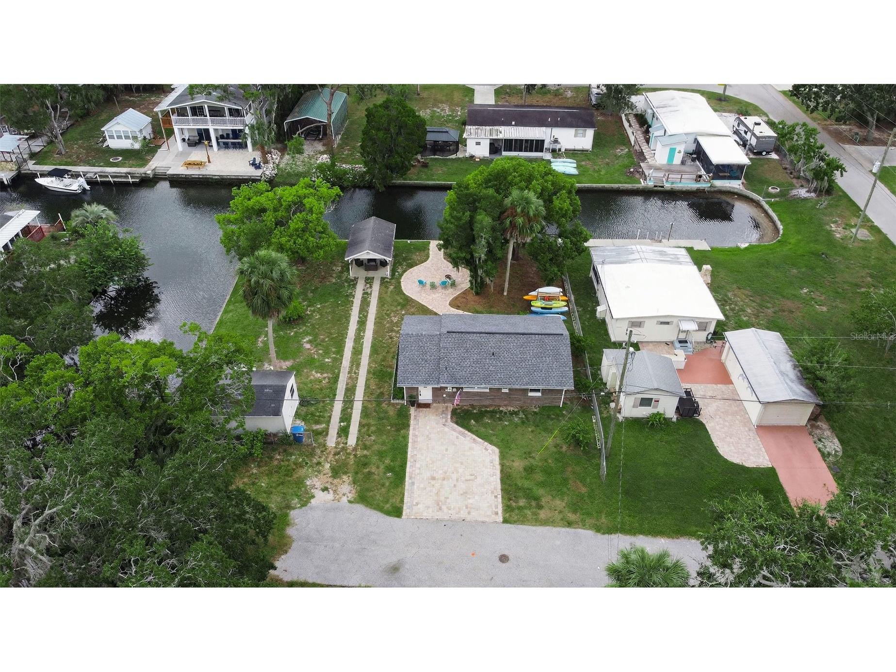 5411 Teal Drive Weeki Wachee FL 34607 - CANAL TO WEEKI WACHEE RIVER W7882168 image4