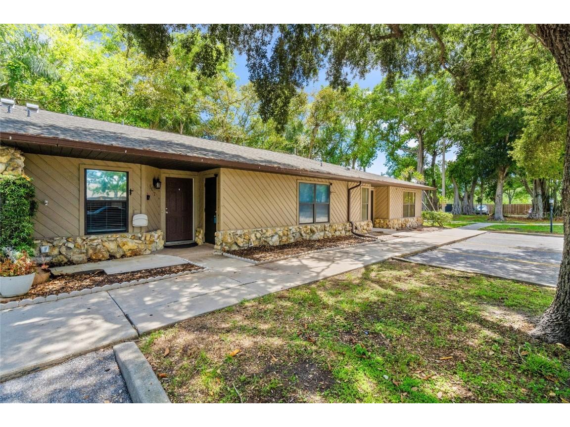 5412 11th Street Circle E Bradenton FL 34203 A4666968 image1