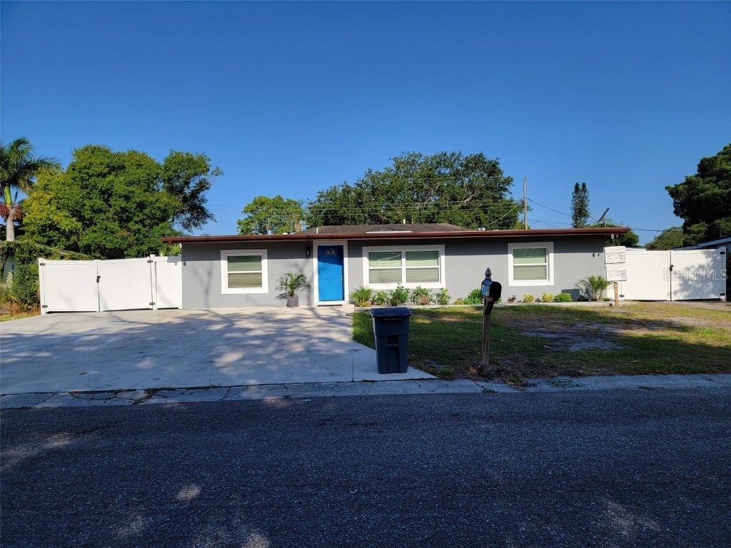 5412 5th Street Court E Bradenton FL 34203 A4612868 image1