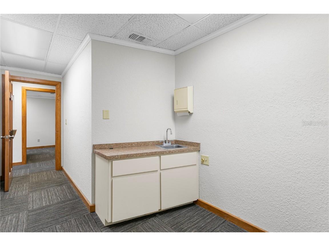 5412 Central Avenue Saint Petersburg FL 33707 TB8430118 image13