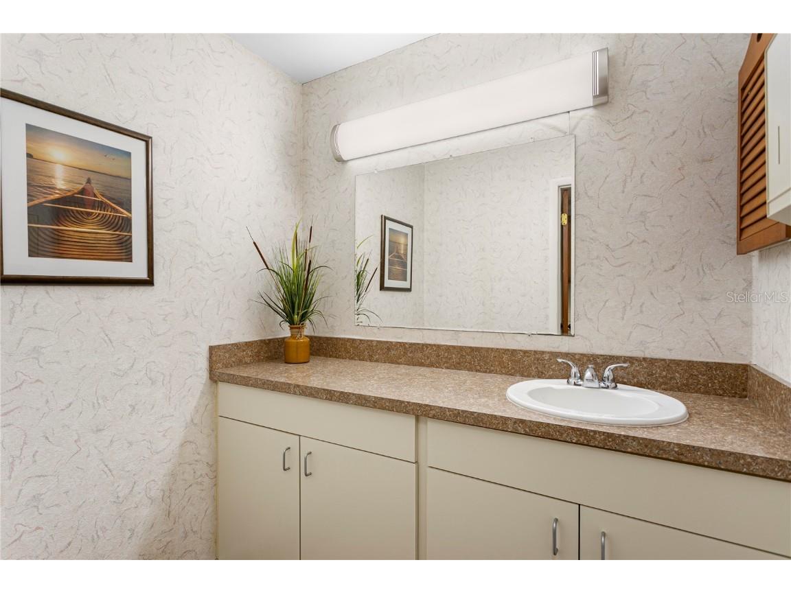 5412 Central Avenue Saint Petersburg FL 33707 TB8430118 image16