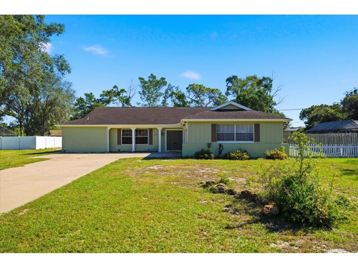 5412 Lloyd Drive Weeki Wachee FL 34607 W7880522 image1