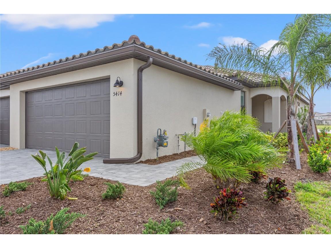 5414 Mystic Water Cove Lakewood Ranch FL 34211 A4580869 image1