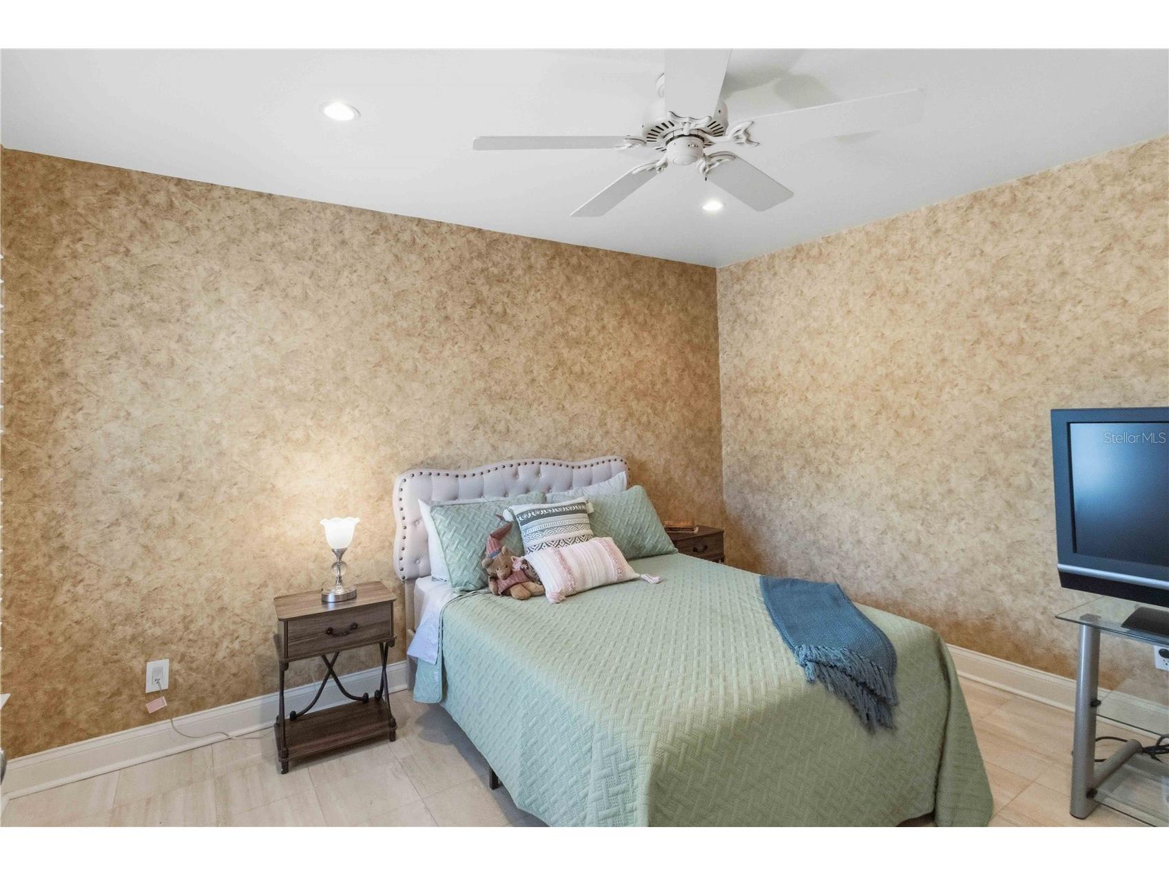 5414 S Crescent Drive Tampa FL 33611 TB8498303 image21