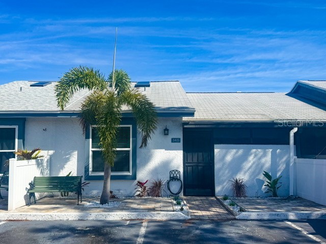 5415 Parkside Villas Drive Saint Petersburg FL 33709 W7883256 image1