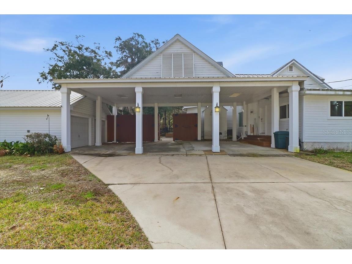 5415 Riverside Drive Yankeetown FL 34498 TB8462066 image1