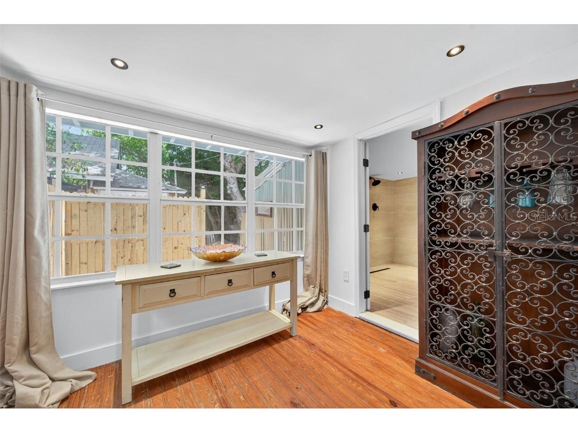 5416 Delette Avenue S Saint Petersburg FL 33707 TB8415092 image16