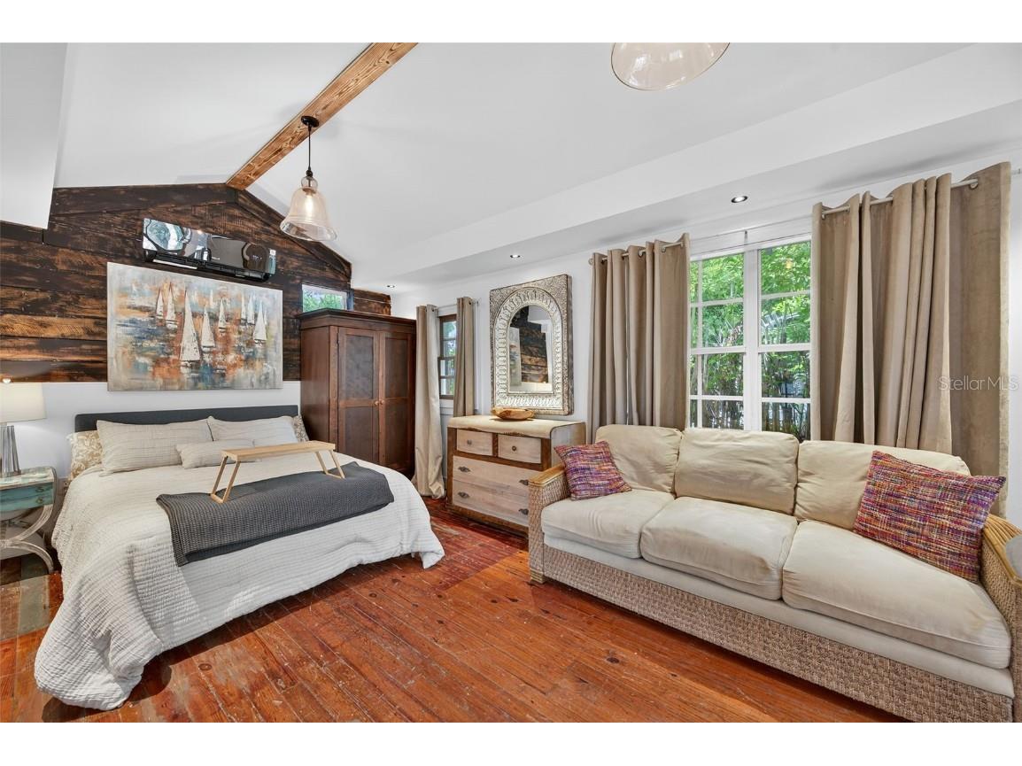 5416 Delette Avenue S Saint Petersburg FL 33707 TB8415092 image18