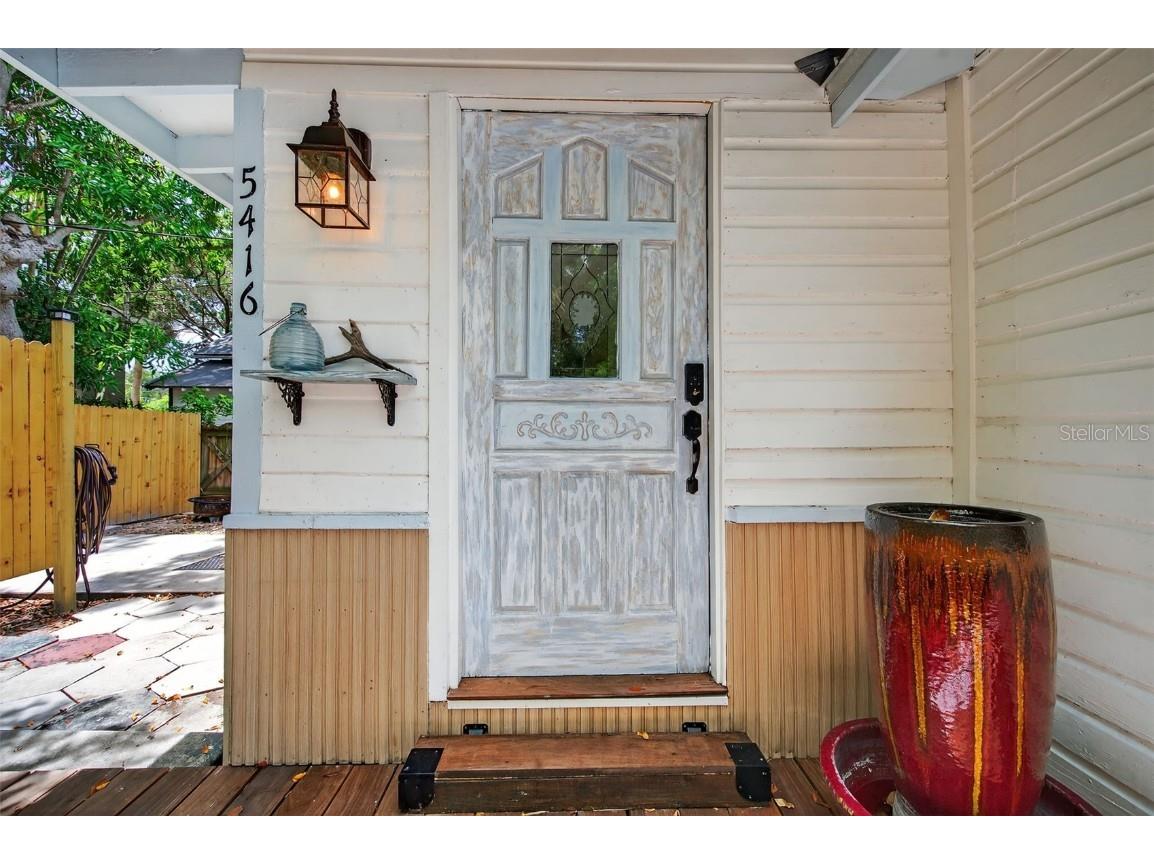 5416 Delette Avenue S Saint Petersburg FL 33707 TB8415092 image2