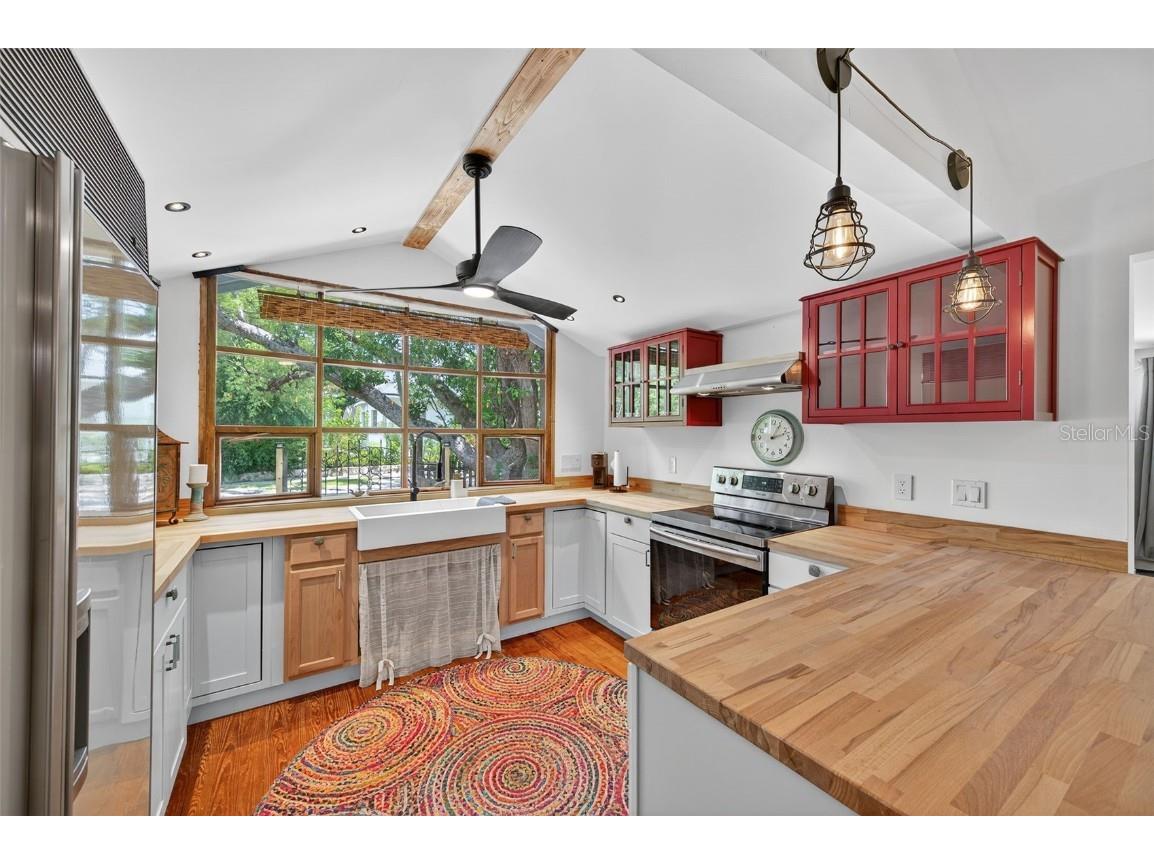 5416 Delette Avenue S Saint Petersburg FL 33707 TB8415092 image4