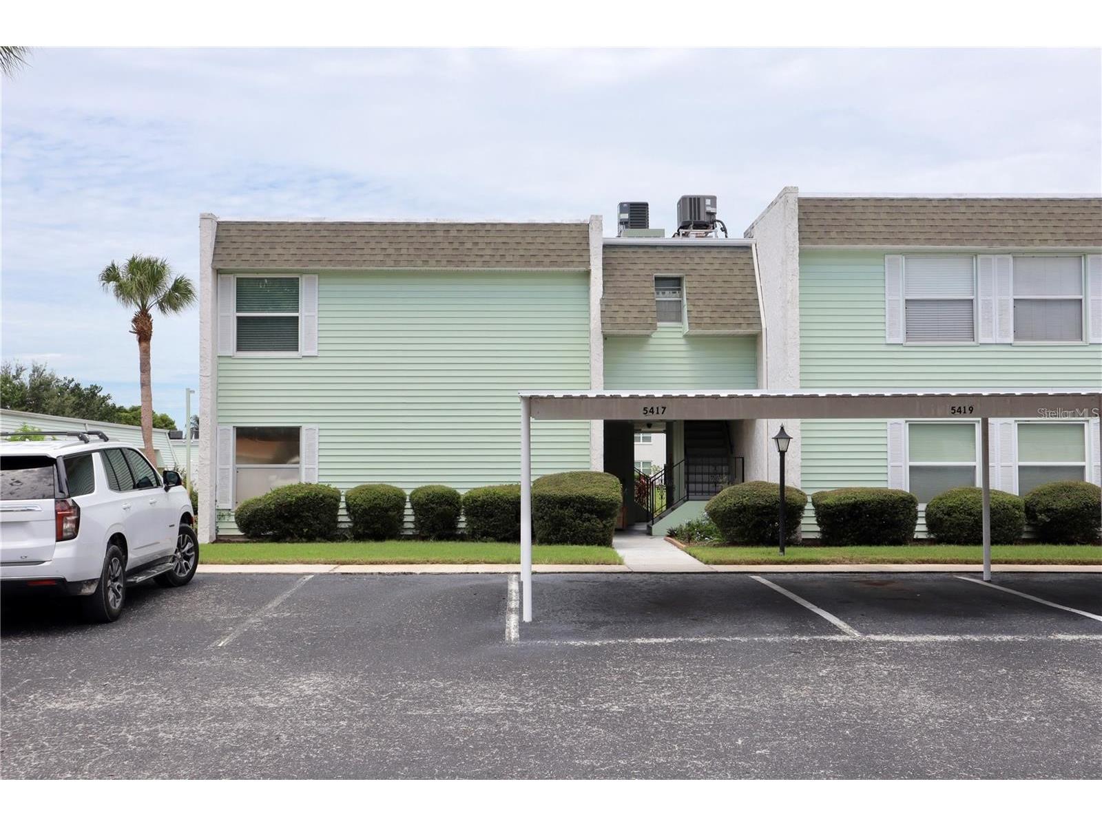 5417 Palm Drive New Port Richey FL 34652 W7883099 image1