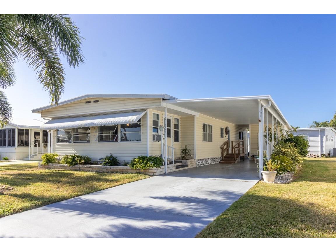 5418 Chateau Lane Bradenton FL 34207 A4586811 image1