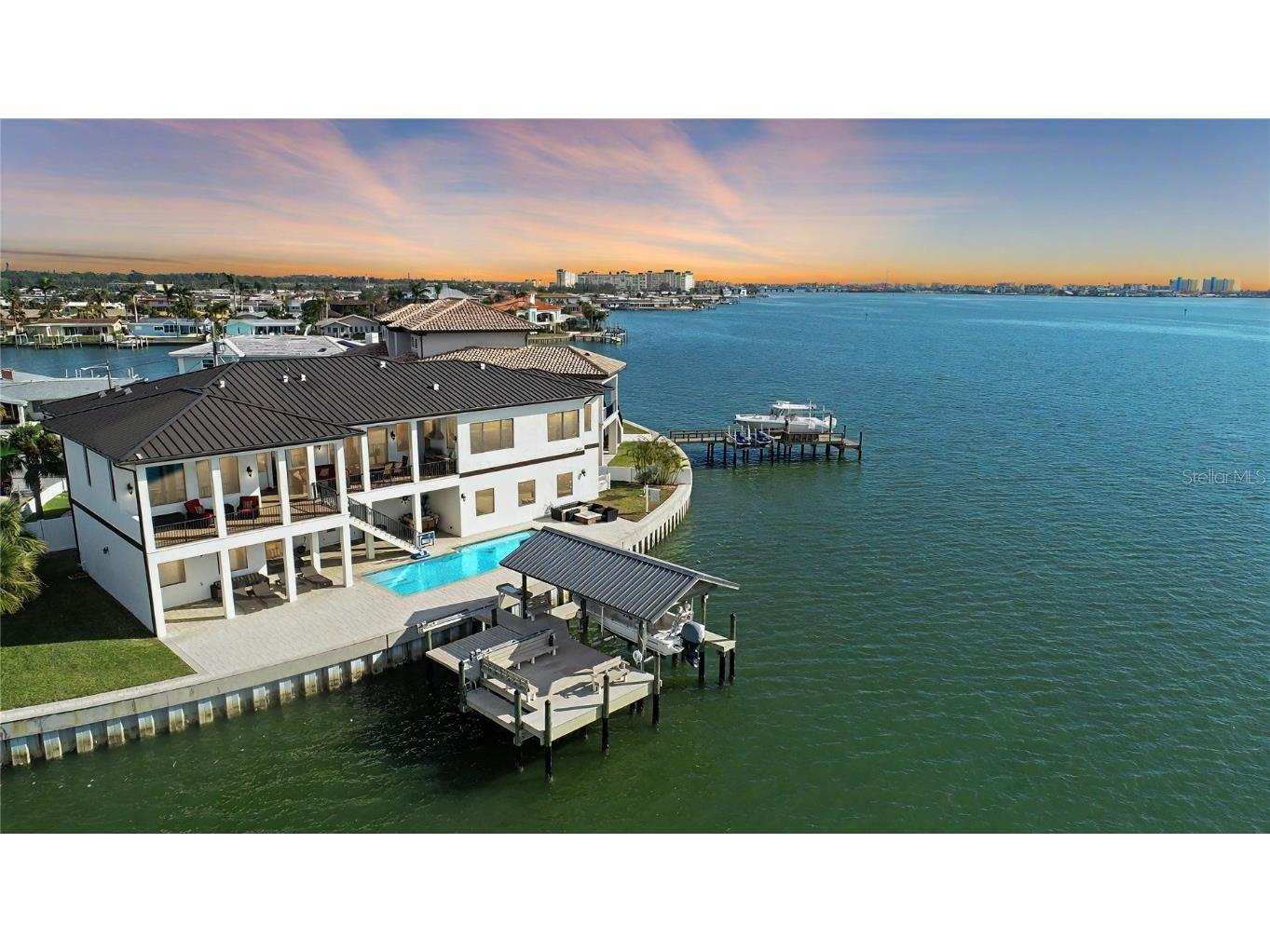 5418 Oakhurst Drive Seminole FL 33772 TB8327702 image1