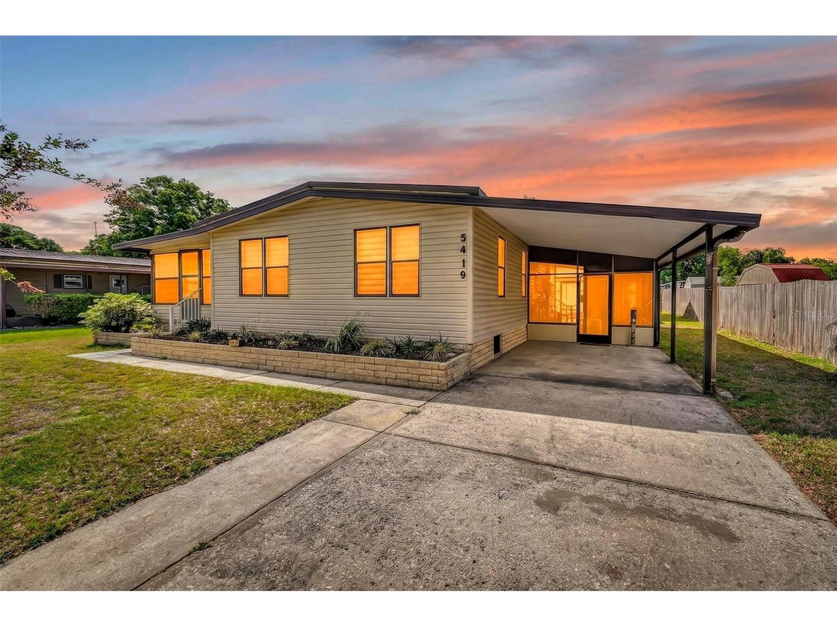 5419 Golden Gate Boulevard Polk City FL 33868 O6396102 image1