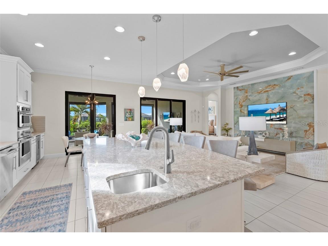 5419 Lago Maggio Street Sarasota FL 34238 A4673674 image10