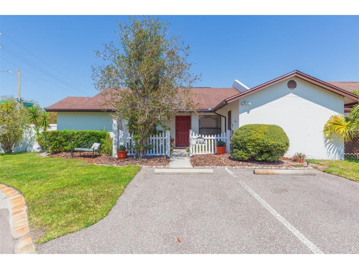 5419 Marlwood Court Tampa FL 33624 TB8368872 image1