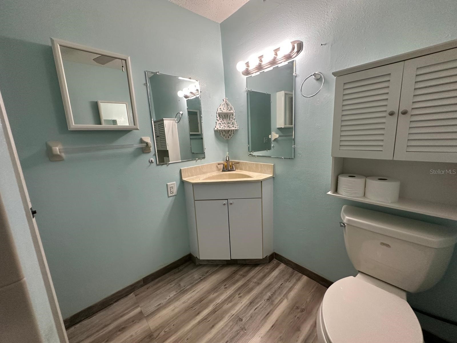 5419 Sweetwater Terrace Circle #3-20 Tampa FL 33634 TB8483455 image6
