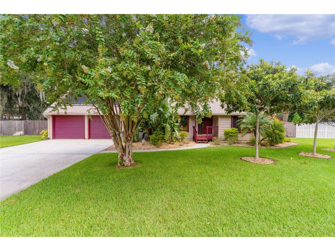 5419 Twin Palms Road Fruitland Park FL 34731 OM662898 image1